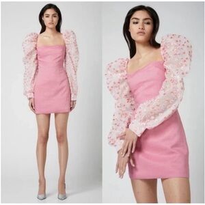 ⭐️ Offer B2G2! BUY 2 GET 2 FREE!
REVOLVE ATOIR The Madison Puff Sleeve Dress